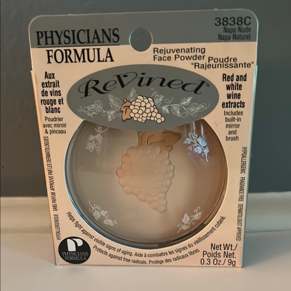 Physicians Formula ReVined Powder with Gold Grape Design - Picture 1 of 1